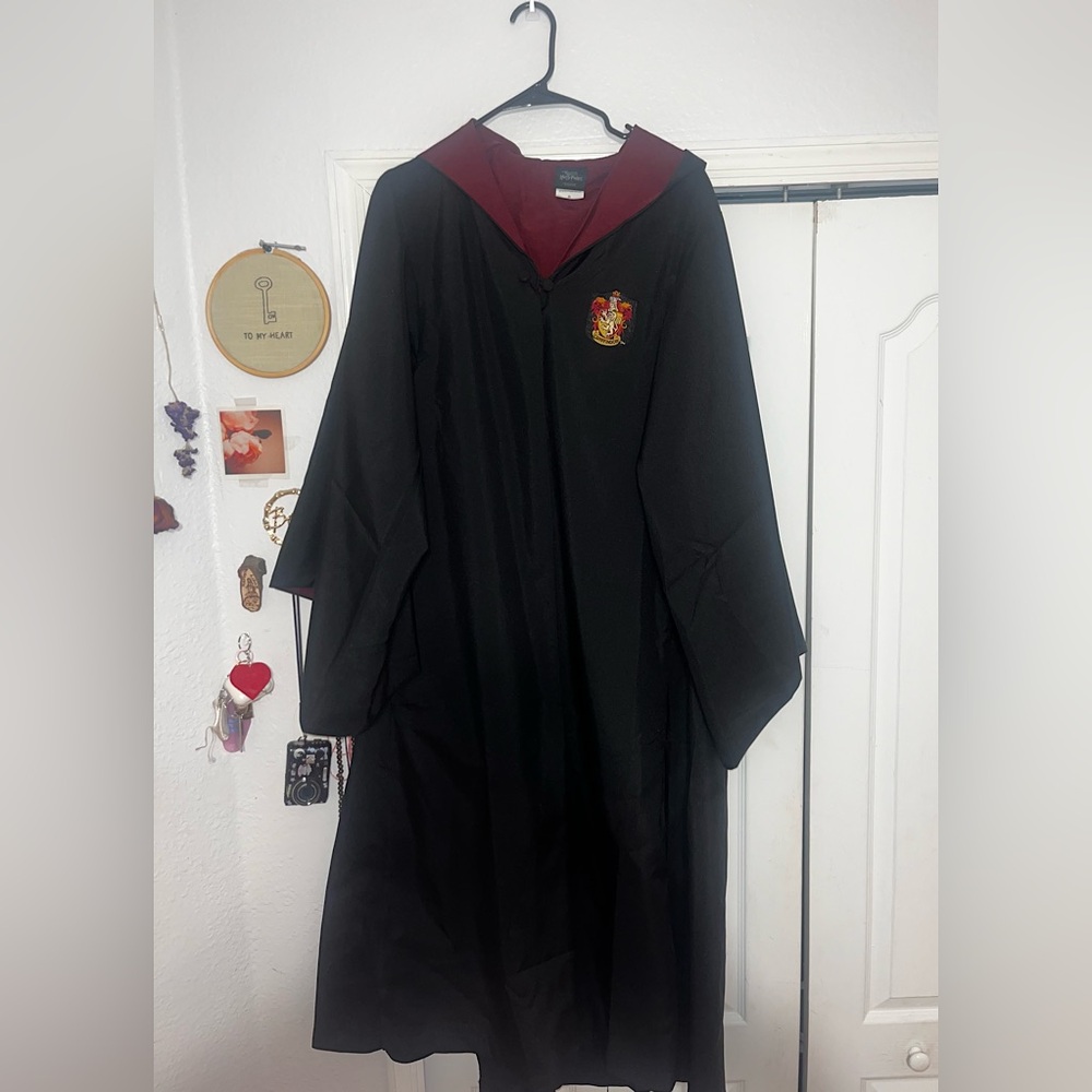 Harry Potter Gryffindor Robe Wizarding World Cosplay Halloween Costume - Small